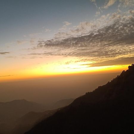Humble Stay Villa Kasauli Zewnętrze zdjęcie