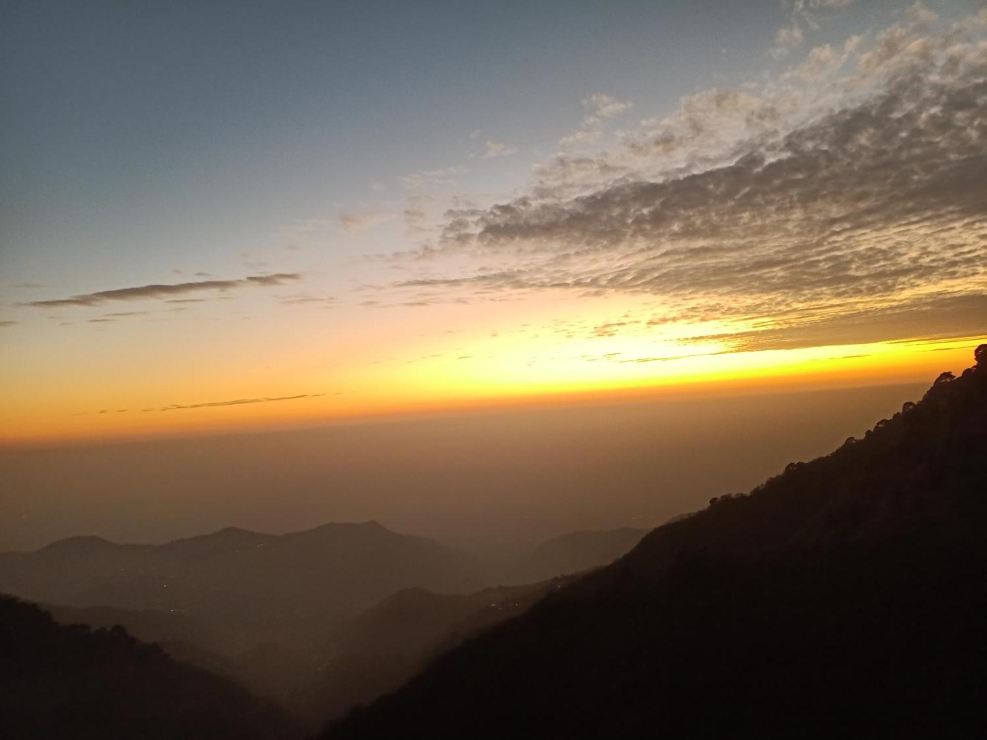Humble Stay Villa Kasauli Zewnętrze zdjęcie